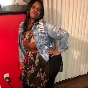 Meet your Posher, Cynthia